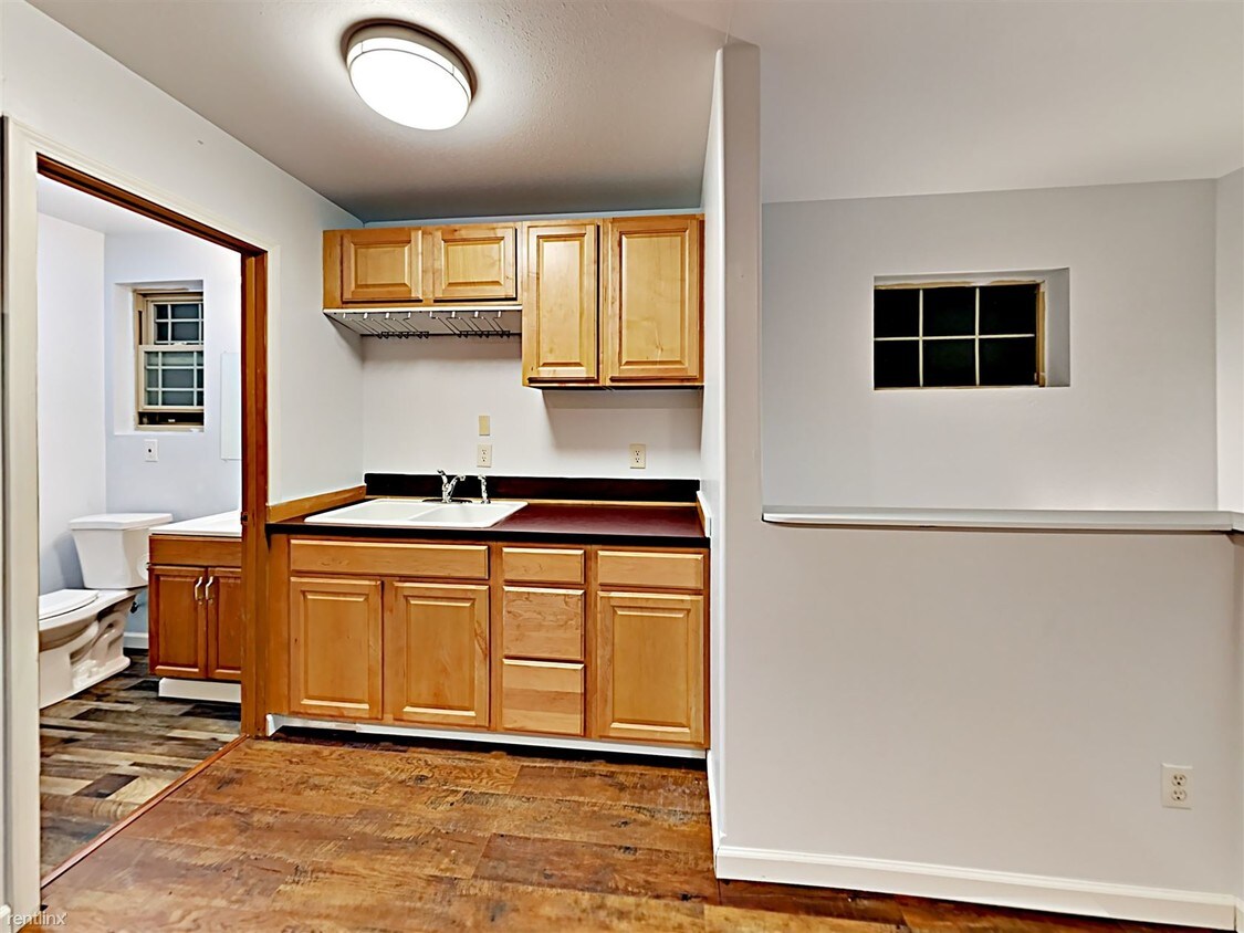 Foto principal - 3909 Freeman Rd E