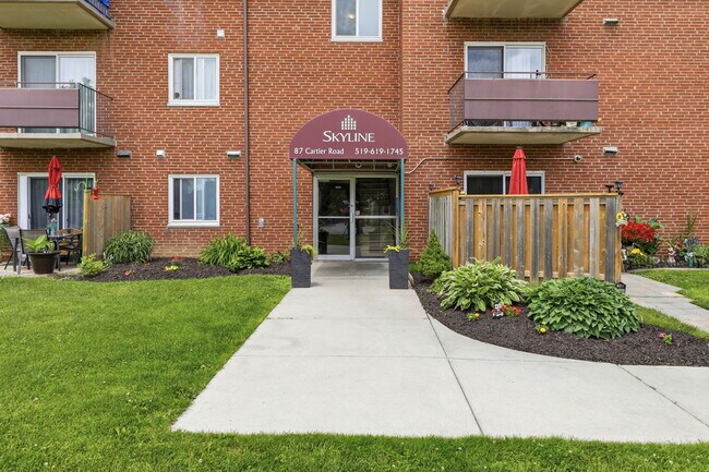Photo du bâtiment - Cartier Road Apartments