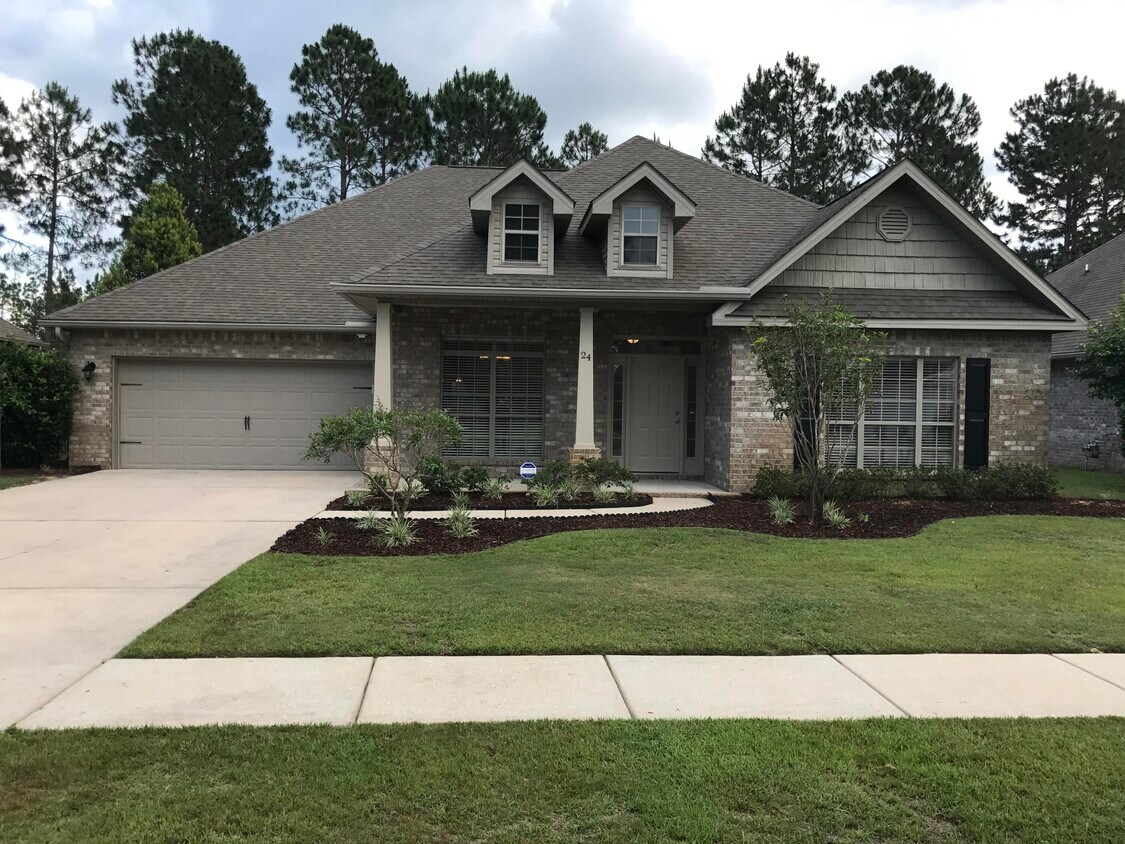 Foto principal - 24 Mozart Ln