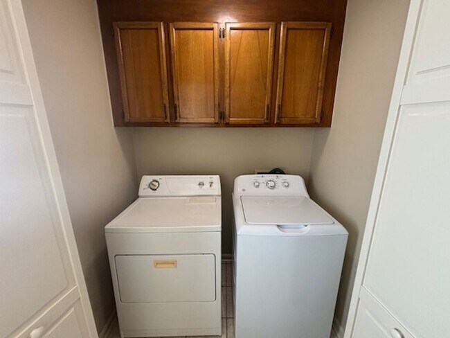 Foto del edificio - 6114 Parkforest Dr