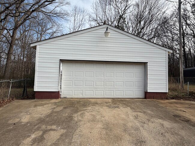 Foto del edificio - 308 Donna Ave