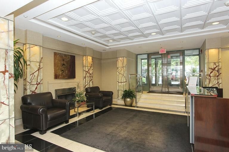 Primary Photo - 1150 K St NW