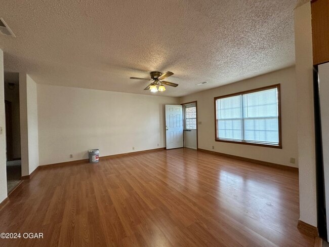 Building Photo - 4227 S Joplin Ave