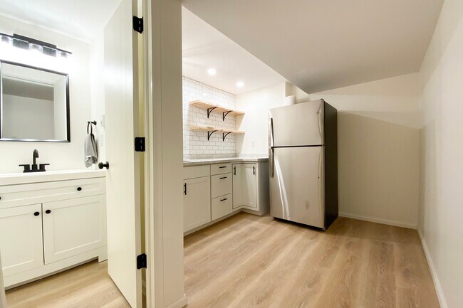 Building Photo - 5410 Fossil Ct N
