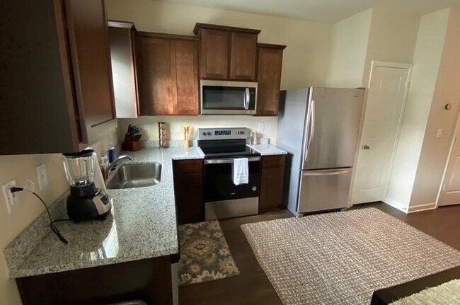 Foto del edificio - 513 Highwood Ln