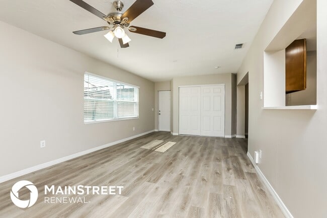 Building Photo - 101 Lochinvar Dr