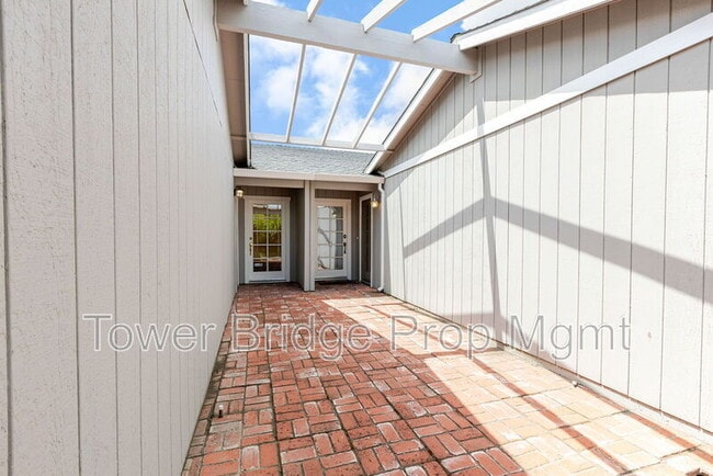 Foto del edificio - 3042 53rd St