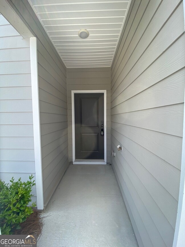 Building Photo - 1182 Westhampton Wy