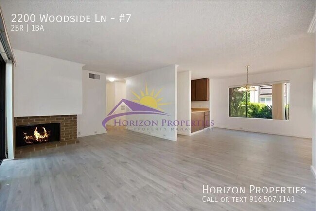 Foto del edificio - 2200 Woodside Ln