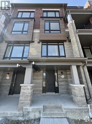 Building Photo - 436 Salem Rd S
