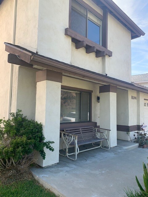 Foto del edificio - 8544 Tujunga Valley St