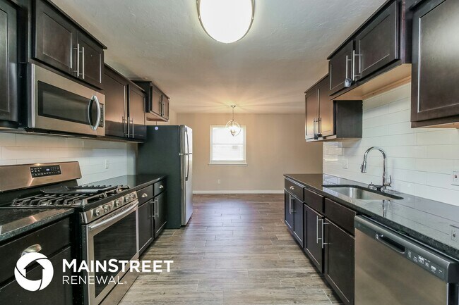 Foto del edificio - 8716 Tracy Dr