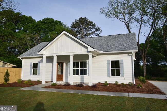Foto del edificio - 1070 Moreland Dr