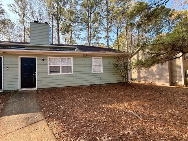 Foto del edificio - 4101 Hawthorne Cir