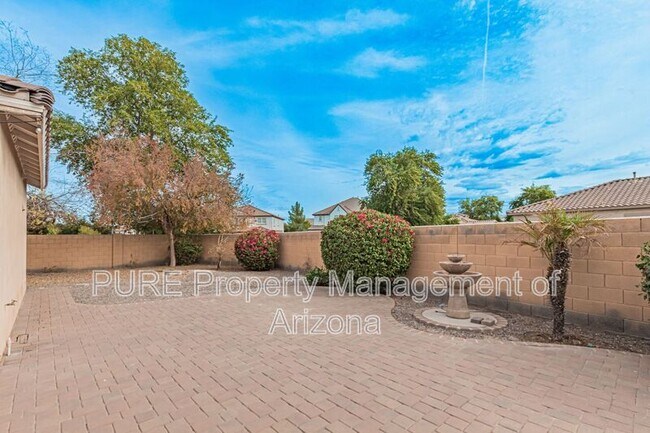 Building Photo - 2146 E Desert Broom Dr