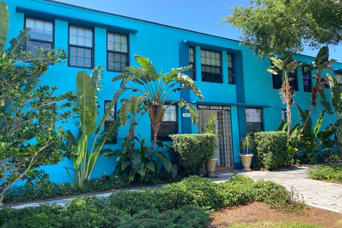 Primary Photo - Prince Gregor Apartments