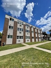 Building Photo - 928 Howard Ave