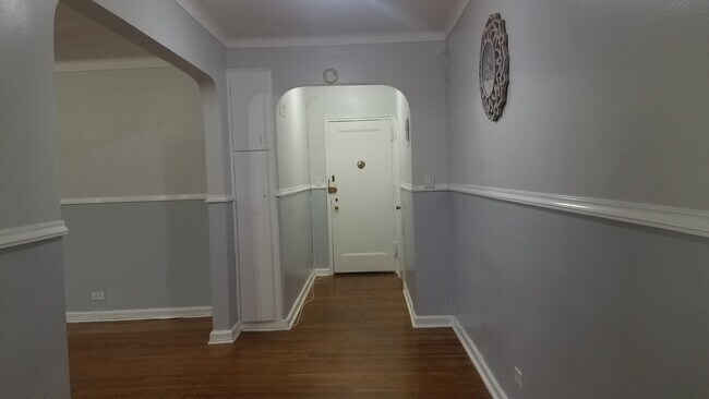Foto del edificio - 6360 102nd St