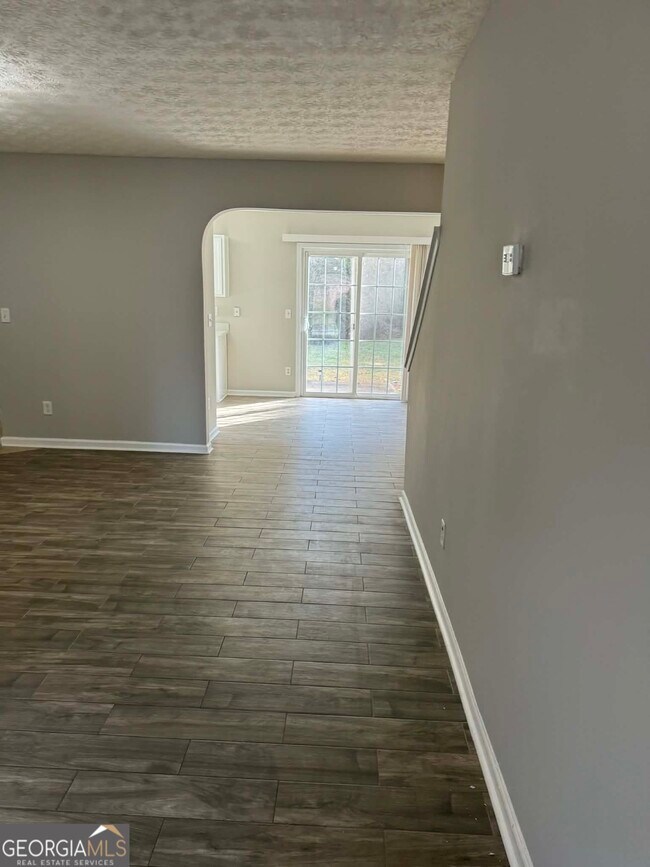 Foto del edificio - 705 Magnolia Gardens Walk