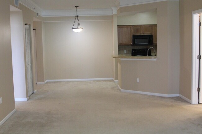 Foto del edificio - 4203 Myrtlewood Cir E