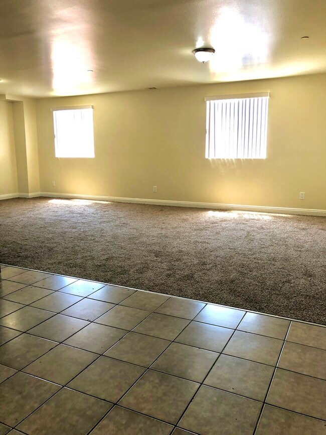 Foto del edificio - 403-405 W 101st Street
