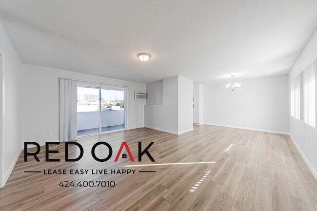 Building Photo - 18545 Clark St