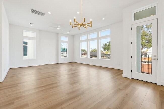 Foto del edificio - 3830 Wilmer St