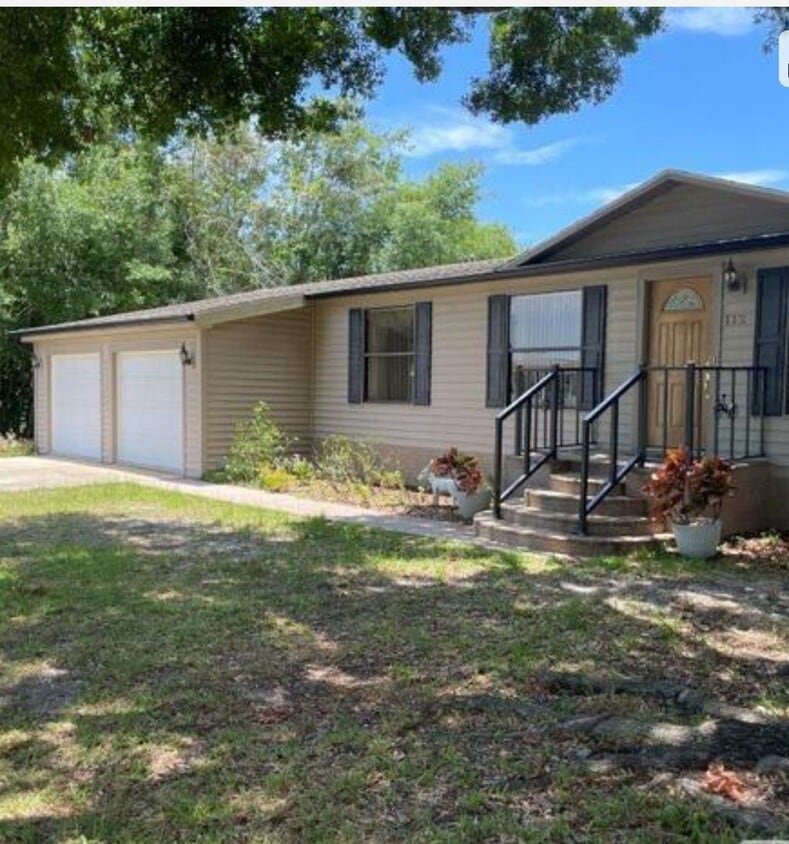 Foto principal - *** COMING SOON 9/7/2025*** Beautiful 4/2,...