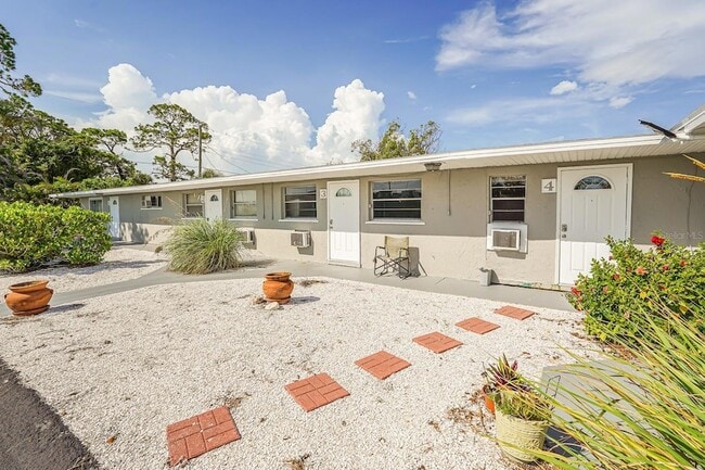 Building Photo - 2021 Pennsylvania Ave