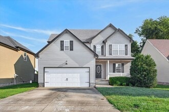 Building Photo - 566 Falkland Cir