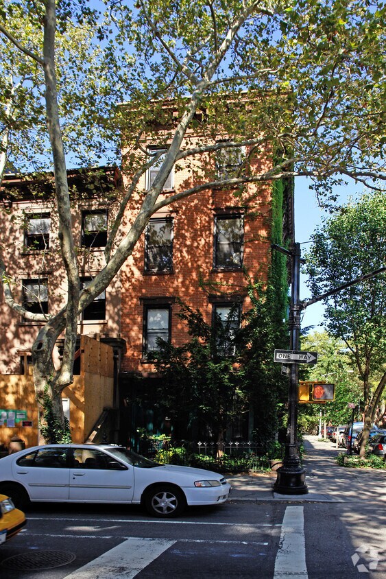 Foto del edificio - 280 Clinton St