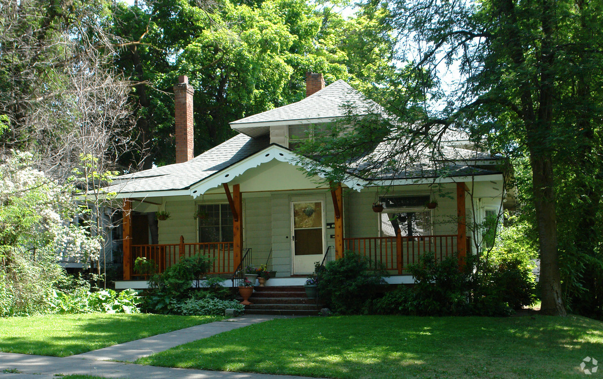 Foto principal - 1025 W 9th Ave