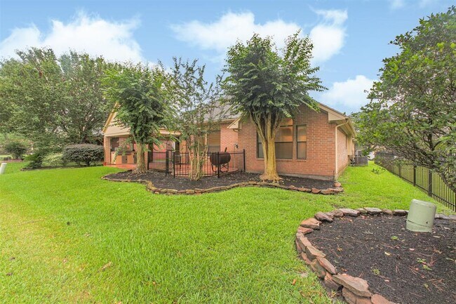 Building Photo - 7726 Trophy Pl Dr