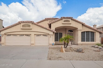 Building Photo - 12422 W Monte Vista Rd