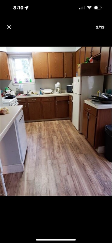 Foto del edificio - 685 Garry Rd