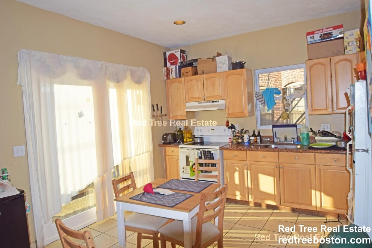 Photo - 21 Highgate St.