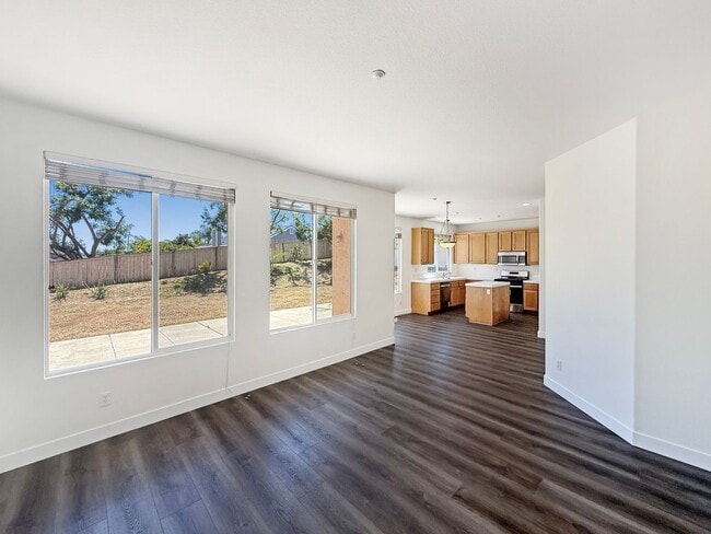 Foto del edificio - Beautiful 4B/3BA home in Vista for Rent!