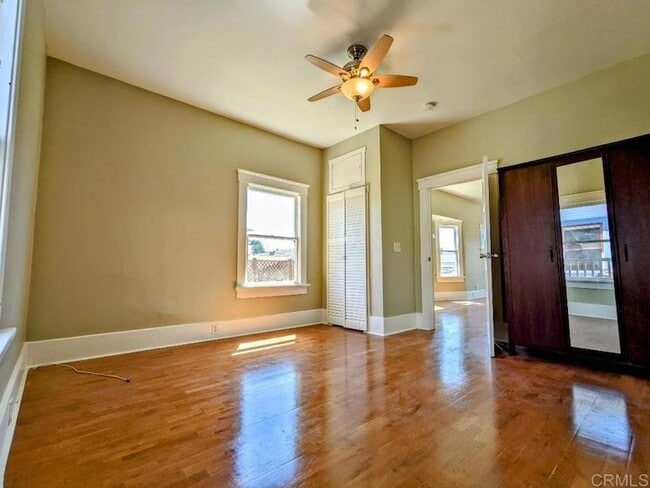 Building Photo - 515 24th St