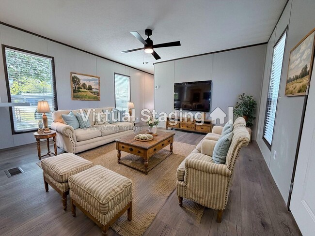 Building Photo - 709 N Collins Fwy