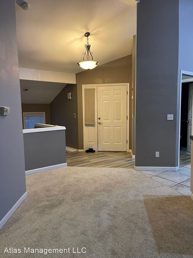 Building Photo - 3 br, 2.5 bath House - 1118 Meadowview Ct