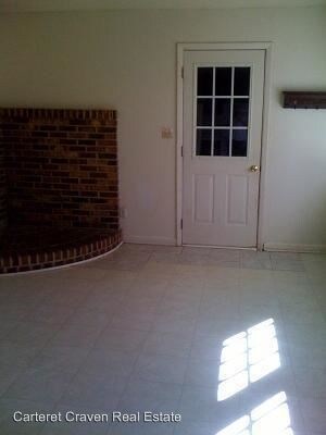 Building Photo - 303 Tallpine Rd