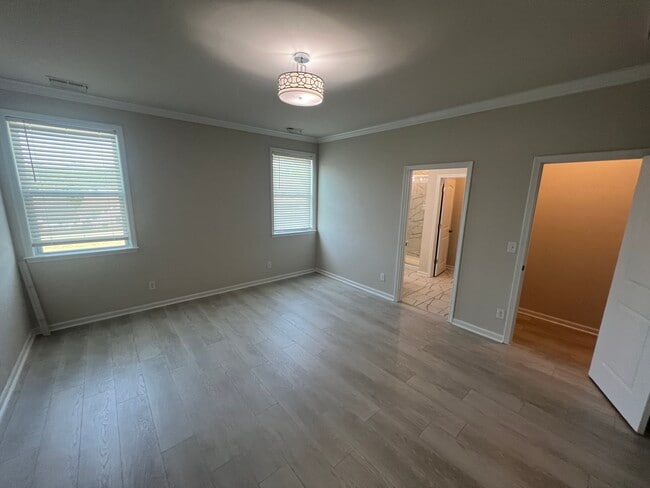 Building Photo - 6834 Meridale Forest Dr