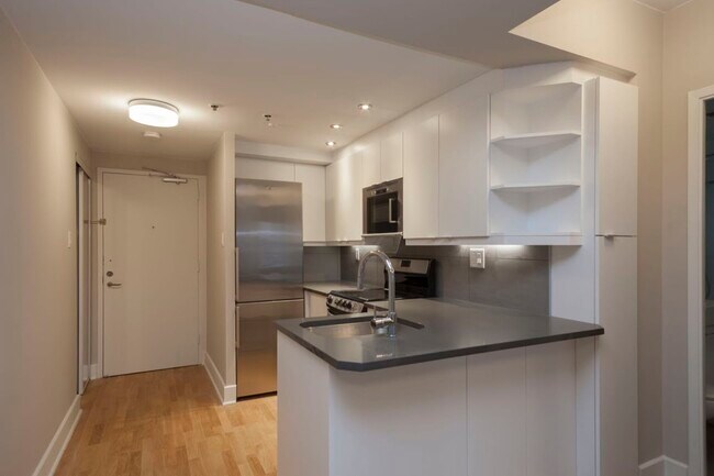 Photo du bâtiment - 3455 Rue Aylmer