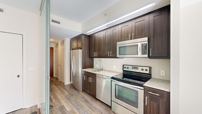 Interior Photo - Capitol View on 14th