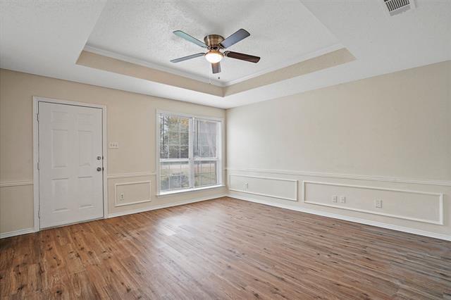 Foto del edificio - 515 E North St