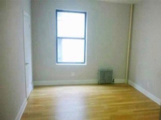 Building Photo - 701 W 177th St