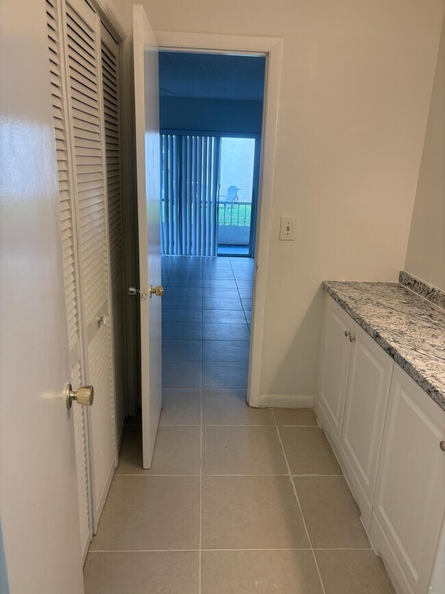 Foto del edificio - 640 NW 13th St