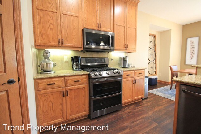 Building Photo - 4 br, 3 bath House - 2218 Granite Circle NW