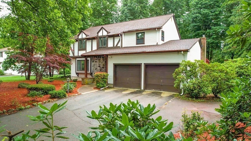 Primary Photo - 17 Brook Rd