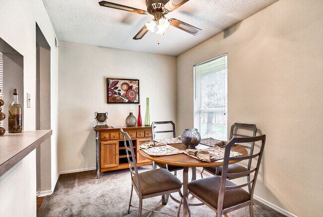 Comedor modelo de punta - The Pointe